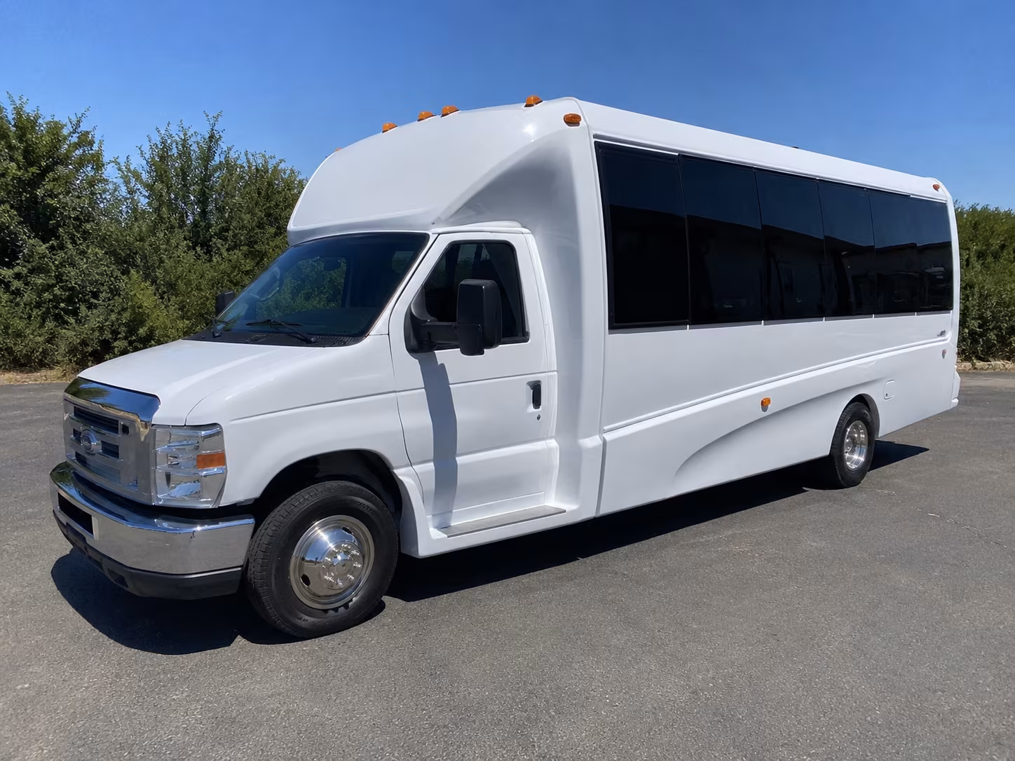 Beaverton Winery Tour & Pub Crawl Transportation