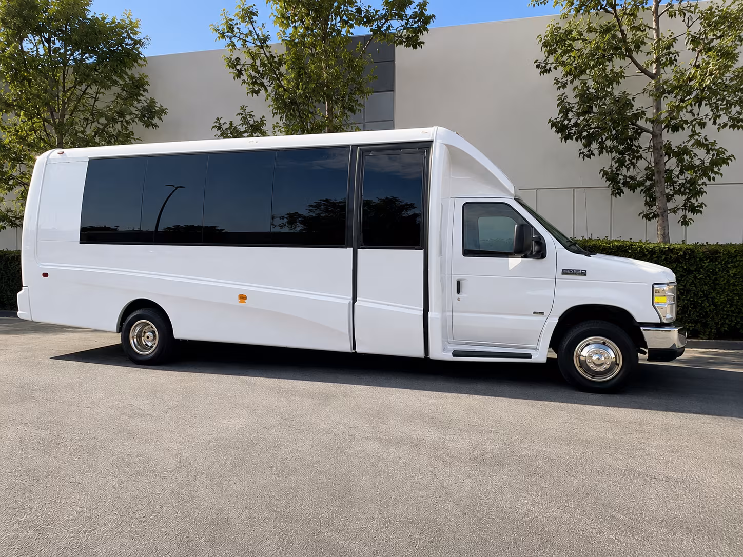 Portland Airport Shuttle & Transportation party bus exterior