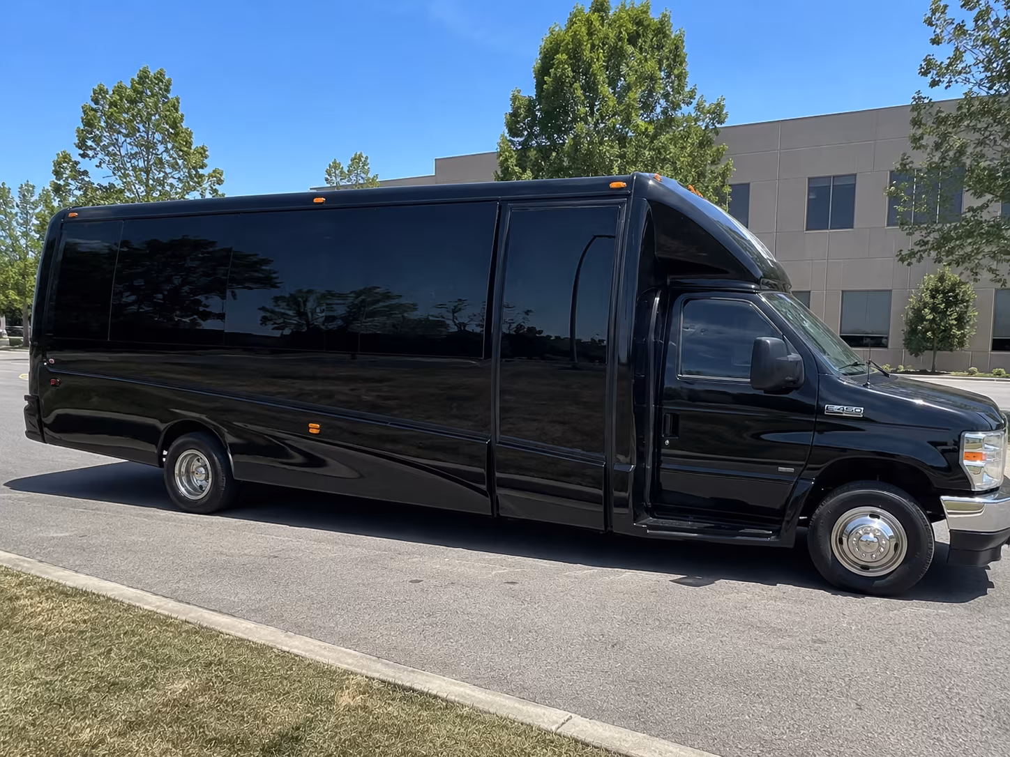 Portland Birthday, Sweet 16, & Quinceañera Transportation onboard seating