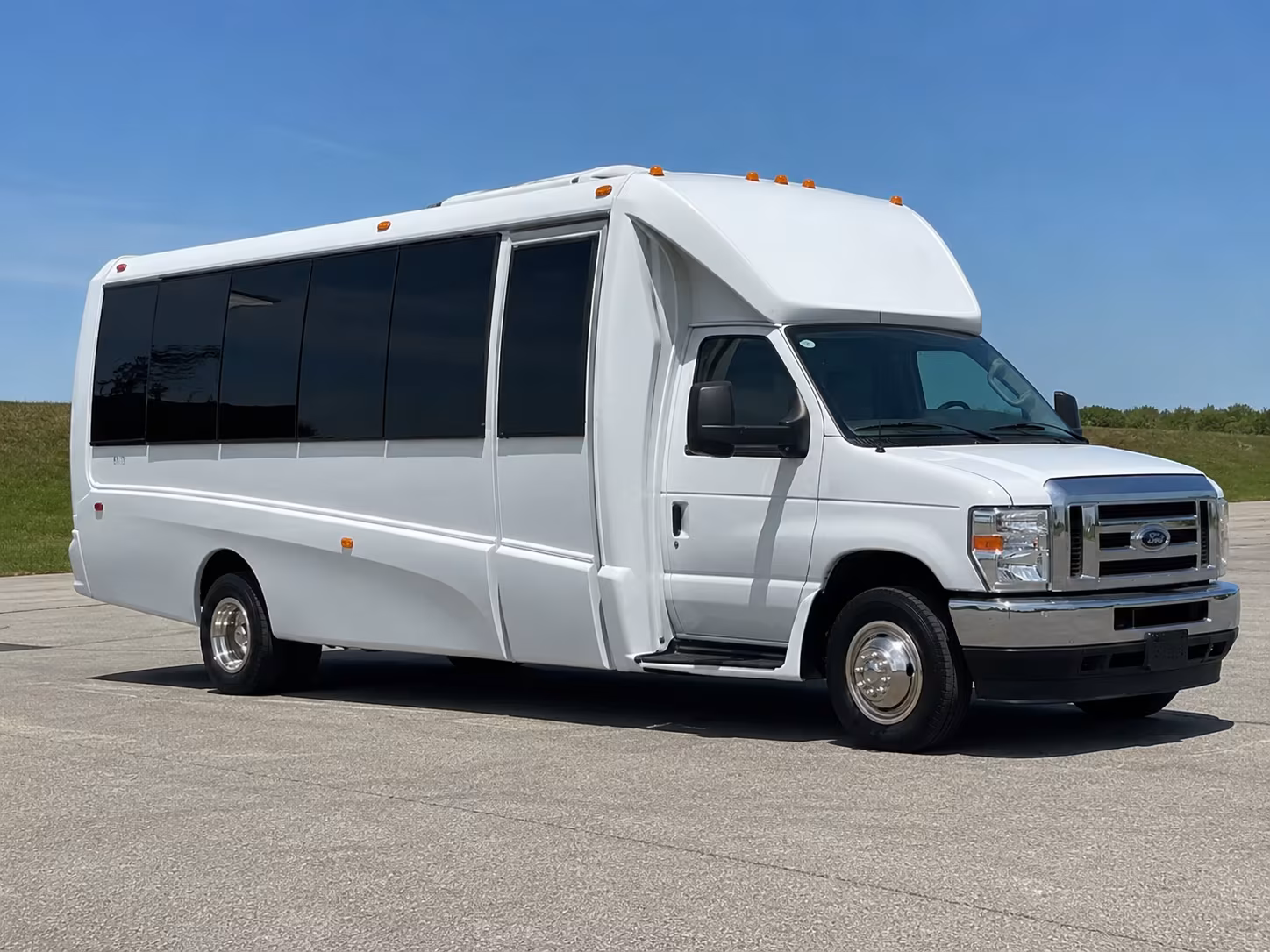 Portland Prom & Homecoming Transportation party bus exterior