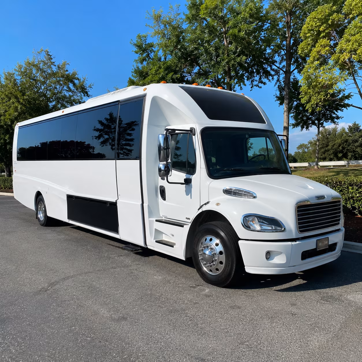 Portland Winery Tour & Pub Crawl Transportation party bus exterior