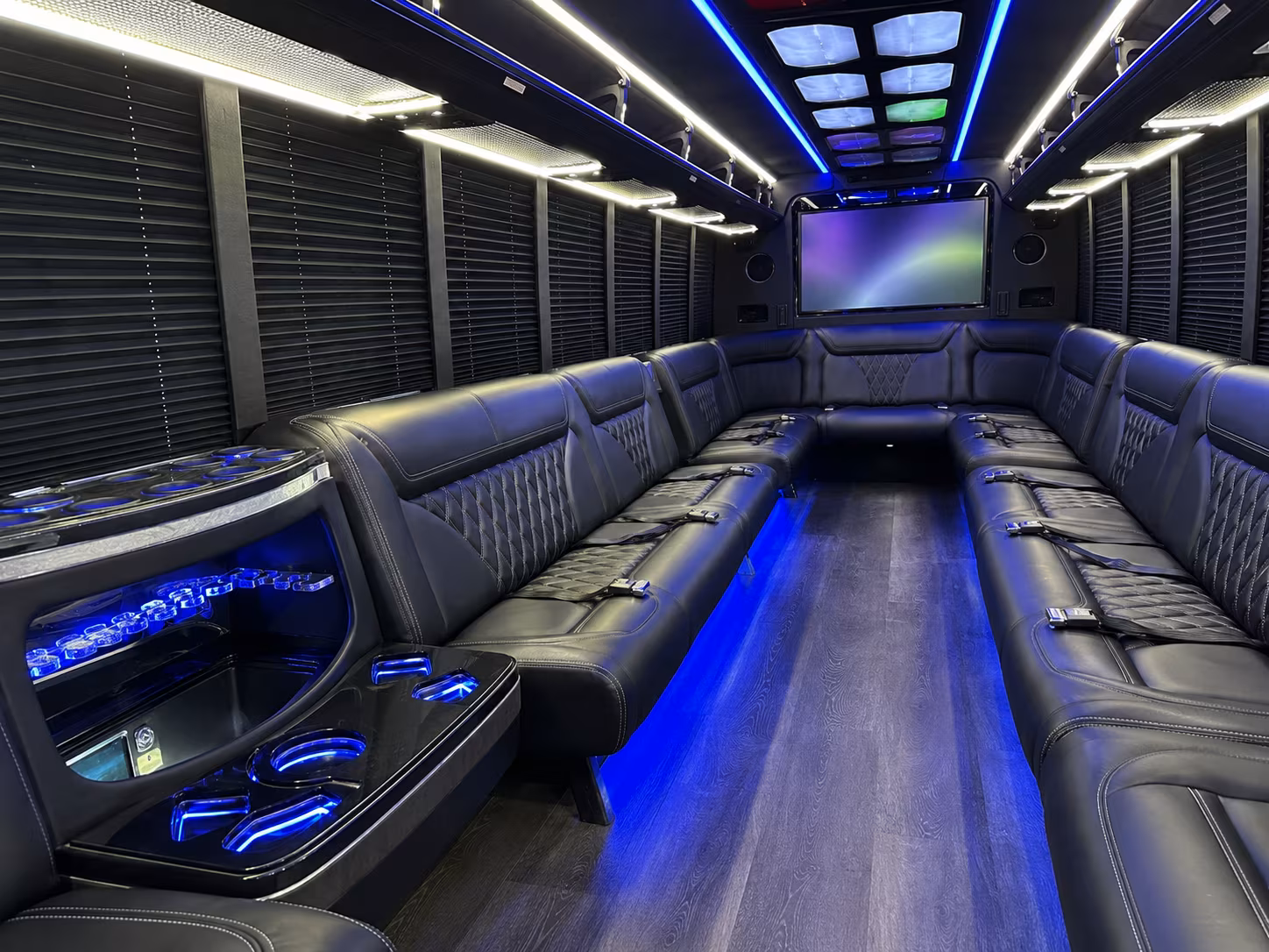 Salem Homecoming & Prom Party Bus Rentals